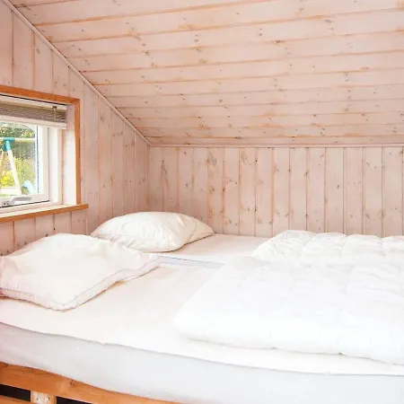 Semesterbostad 10 Person In Farvang-by Traum