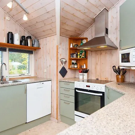 Semesterbostad 10 Person In Farvang-by Traum *